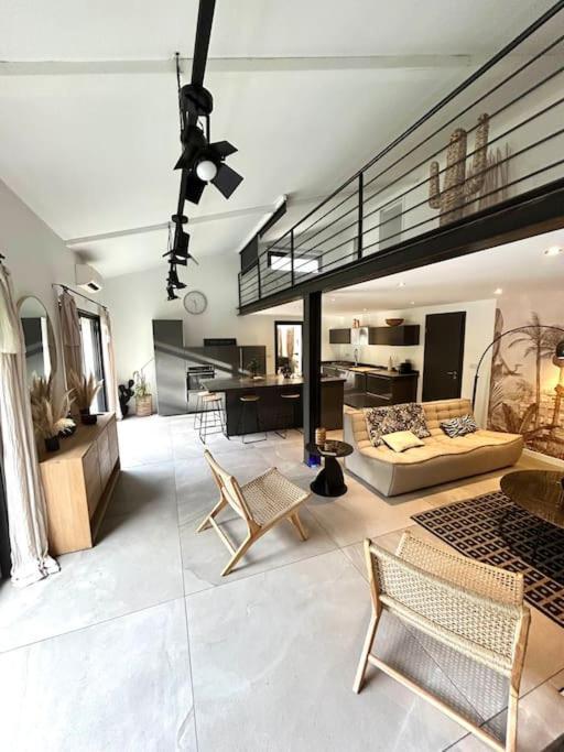 Superbe Maison Avec Jacuzzi Ventabren Eksteriør billede