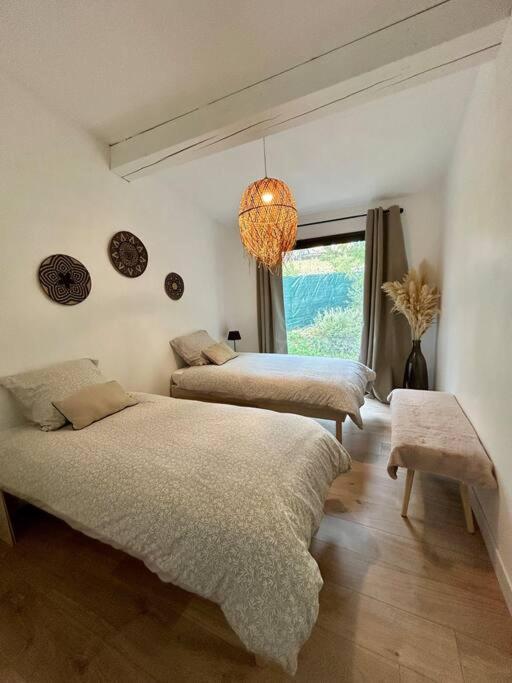 Superbe Maison Avec Jacuzzi Ventabren Eksteriør billede