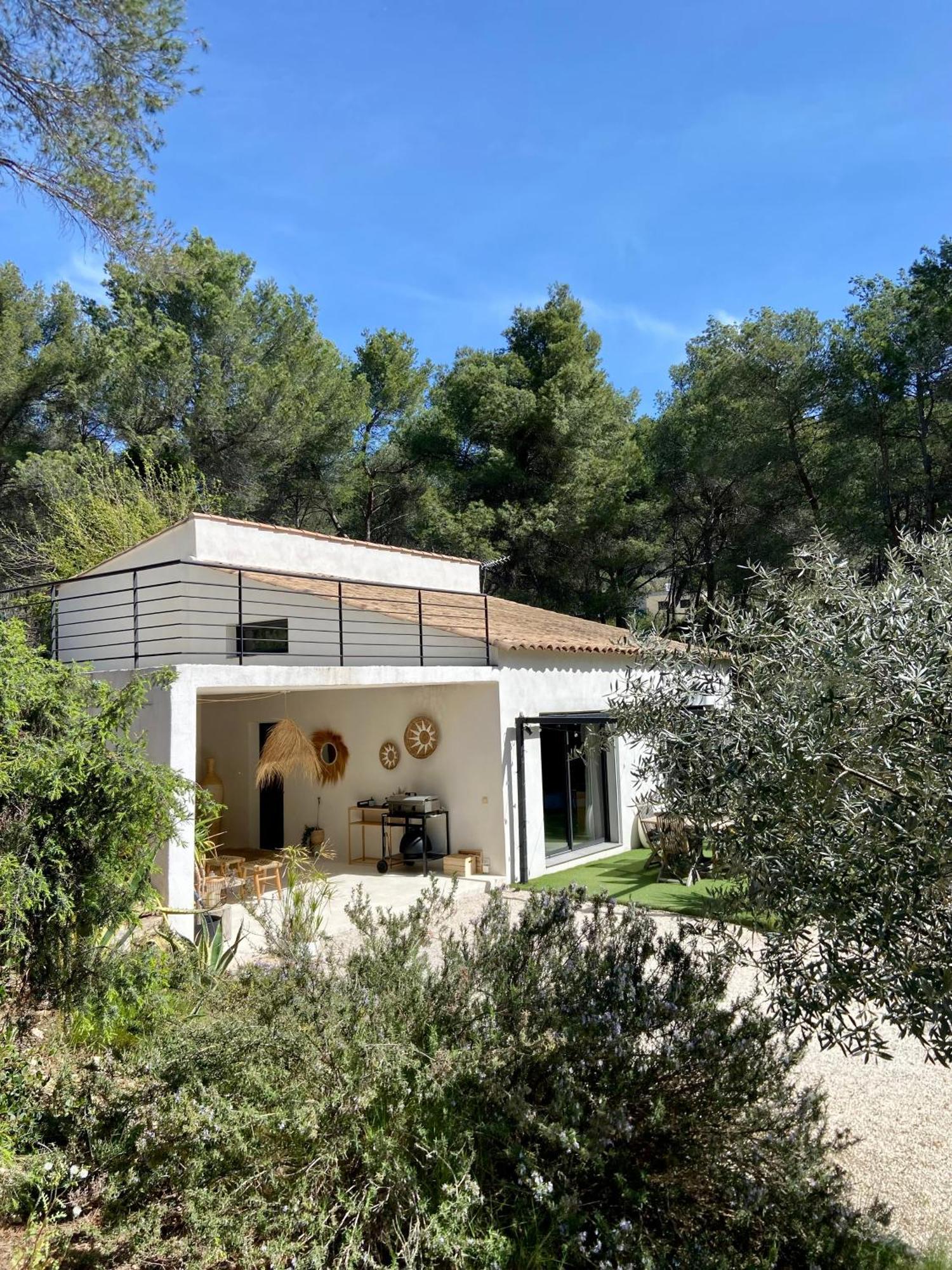 Superbe Maison Avec Jacuzzi Ventabren Eksteriør billede